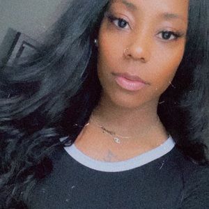 Meet your Posher, Janise